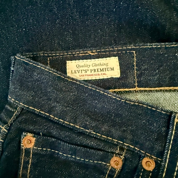 Men’s Levi’s 501 Jeans - Picture 4 of 5